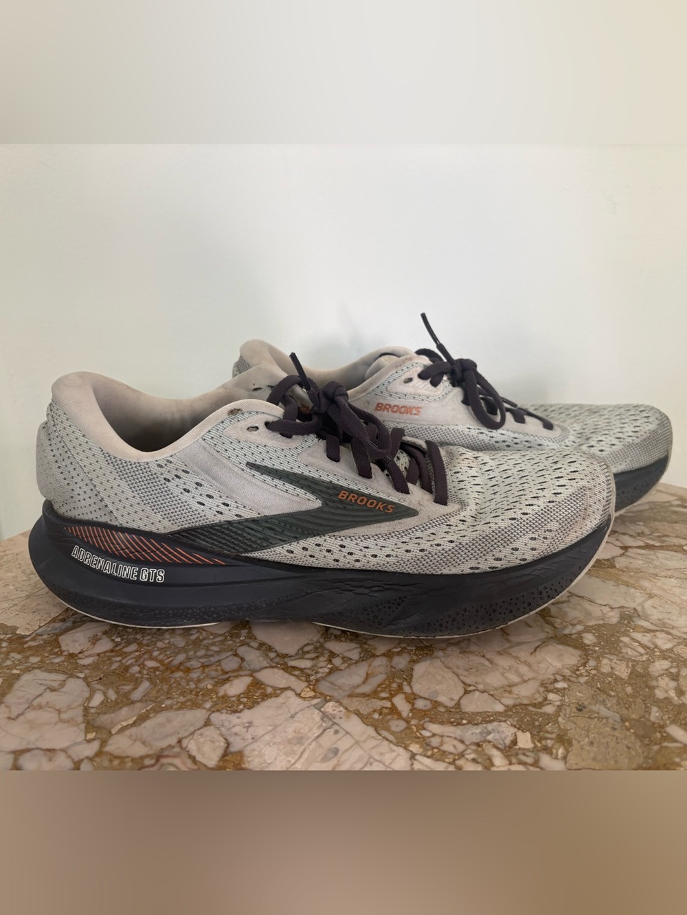 Brooks Adrenaline GTS Running Shoes Womens 9 Gray Orange DNA Loft GuideRails